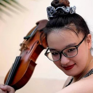 Xenia - Violin and Viola Instructor